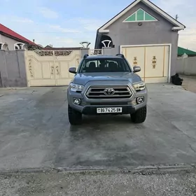 Toyota Tacoma 2019