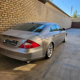 Mercedes-Benz CLS-Class 2005