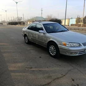 Toyota Camry 2000