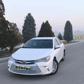 Toyota Camry 2016