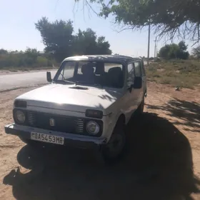 Lada Niva 1998