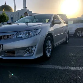 Toyota Camry 2012