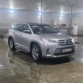 Toyota Highlander 2018