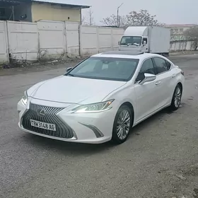 Lexus ES 350 2019