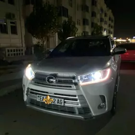 Toyota Highlander 2018