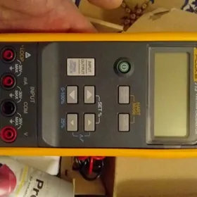 Fluke 715 Tester