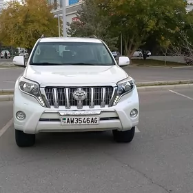 Toyota Land Cruiser Prado 2014