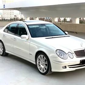 Mercedes-Benz E320 2003