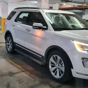 Ford Explorer 2019