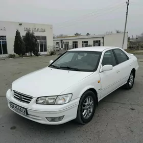 Toyota Camry 2001