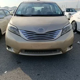 Toyota Sienna 2011