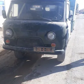 UAZ 452 1985