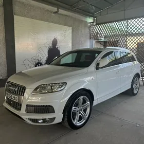 Audi Q7 2013