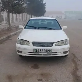 Toyota Camry 1998