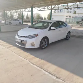 Toyota Corolla 2015