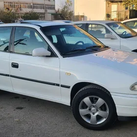 Opel Astra 1996