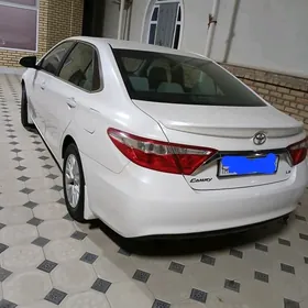 Toyota Camry 2016