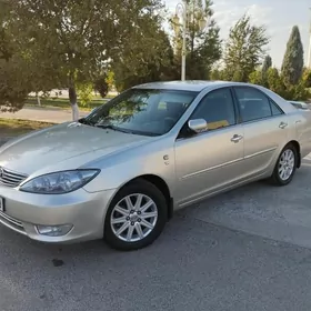 Toyota Camry 2024