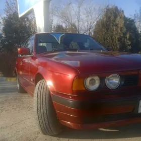 BMW 525 1992