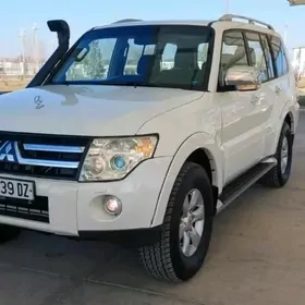 Mitsubishi Pajero 2007