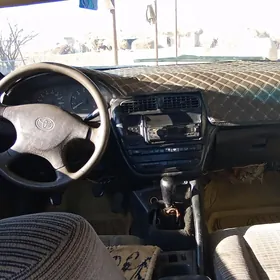 Toyota Carina 1992