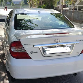 Toyota Camry 2004