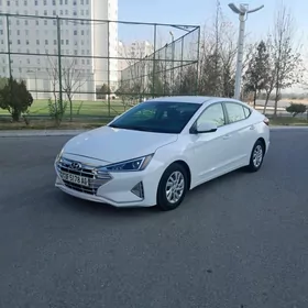 Hyundai Elantra 2020