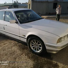 BMW 525 1989