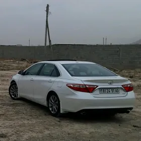 Toyota Camry 2017