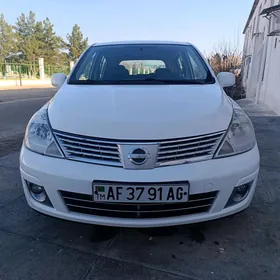 Nissan Versa 2010