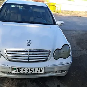 Mercedes-Benz C-Class 2003