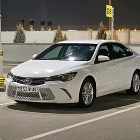 Toyota Camry 2017