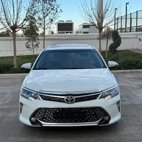 Toyota Camry 2017