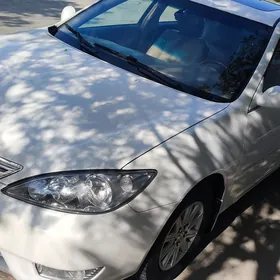 Toyota Camry 2004