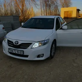 Toyota Camry 2010