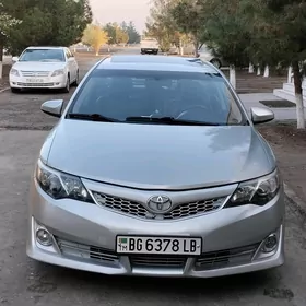 Toyota Camry 2012