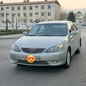 Toyota Camry 2004