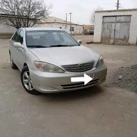 Toyota Camry 2004