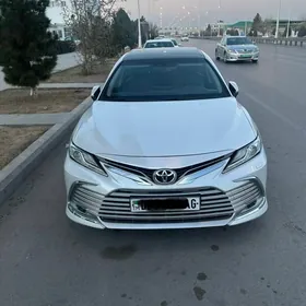 Toyota Camry 2022