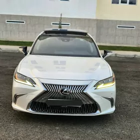 Lexus ES 350 2019