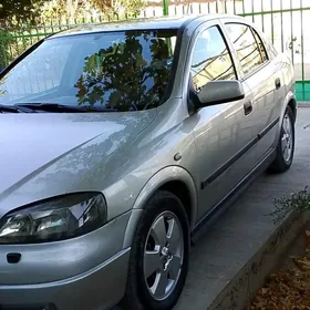 Opel Astra 2000