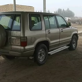 Isuzu Ascender 2002