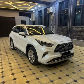 Toyota Highlander 2020