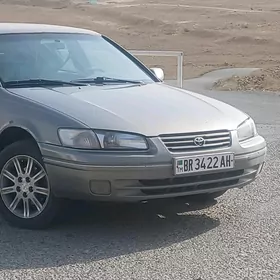 Toyota Camry 1999