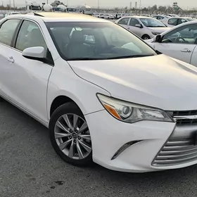 Toyota Camry 2015