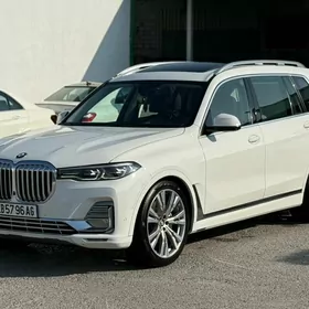 BMW X7 2020