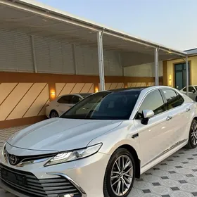 Toyota Camry 2023