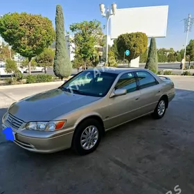 Toyota Camry 2000