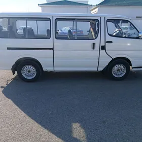 Toyota Hiace 2015