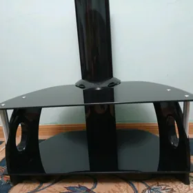 Telewizor podstawkasy.
